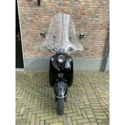 la souris trendy snor scooter
