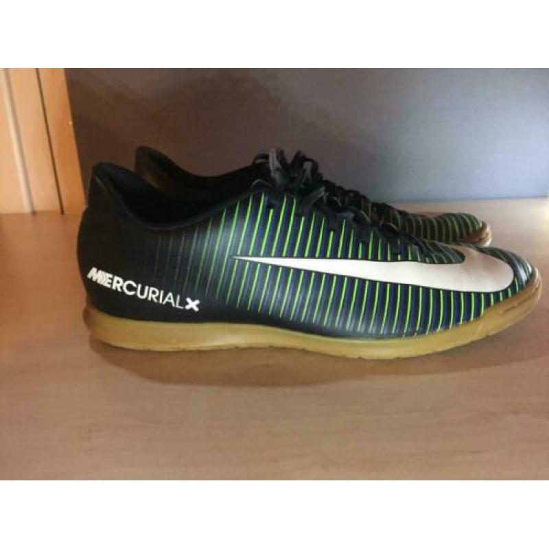 Nike zaalvoetbal schoen