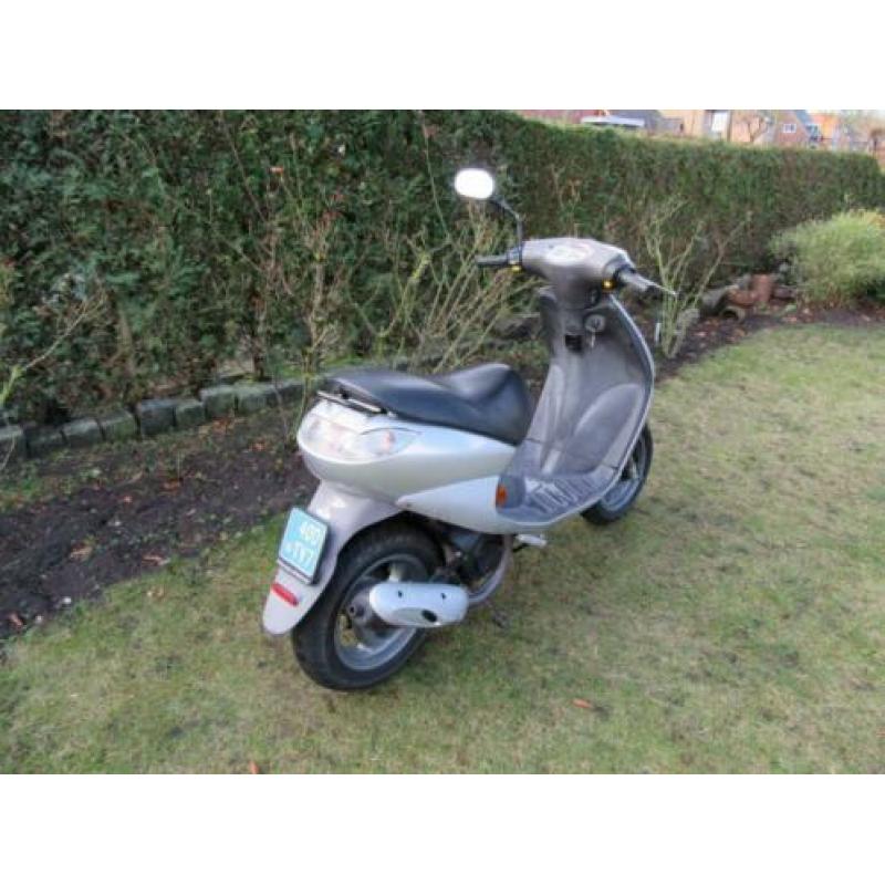 Alle onderdelen Peugeot Vivacity te koop. (Sloop Viva city)