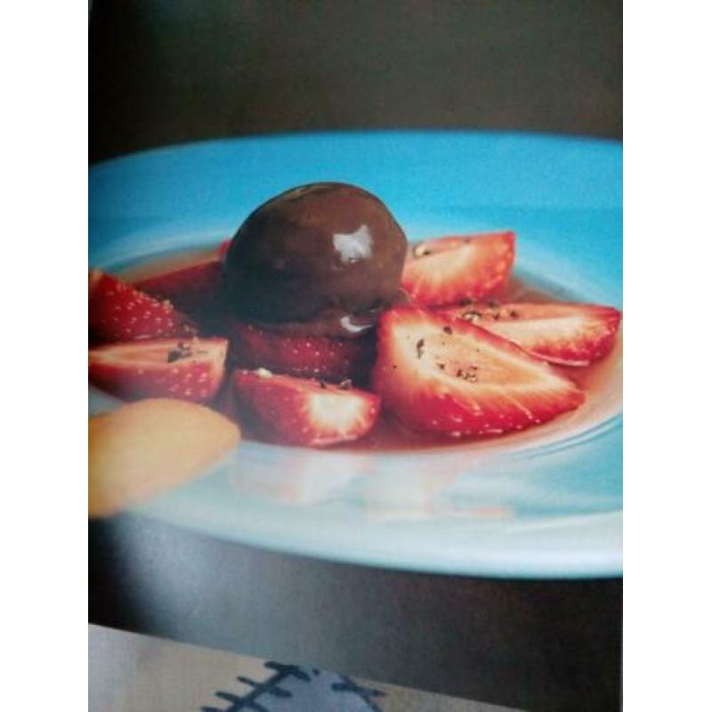 Gordon Ramsay Desserts Hardcover