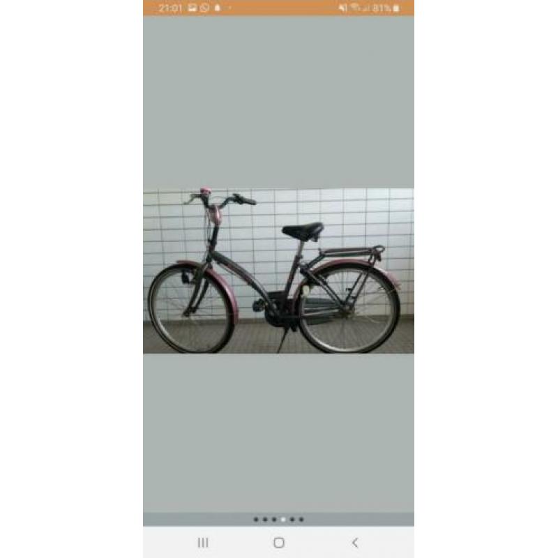 Meisjefiet goede conditie nieuw remen en banden 24 inch