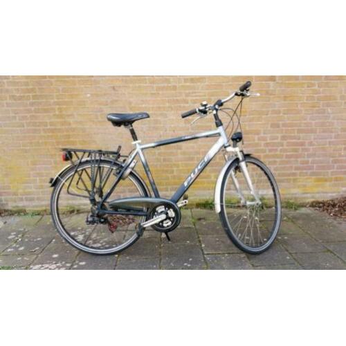 Dames en herenfiets merk Puch