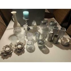 Heel veel woonaccessoires per set €10;
