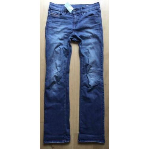DIESEL DAMES JEANS MET STRETCH maat W28 / L30