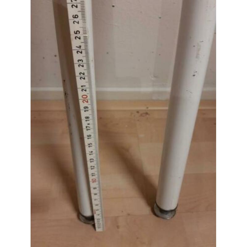 2 tafelpoten 70 cm
