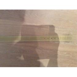 Nieuwe suède leren beige riem in maat 85 cm