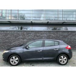 Renault Mégane 1.6 16V 110 Selection Business Sport
