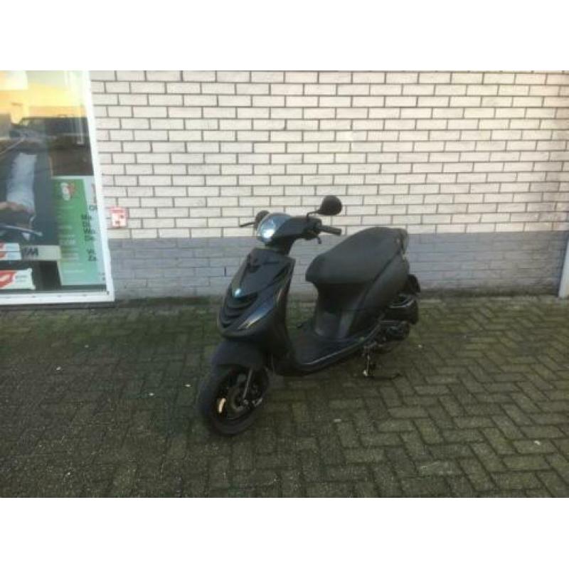 Dikke piaggio zip sp 25km snor mat black 5000km bj2014