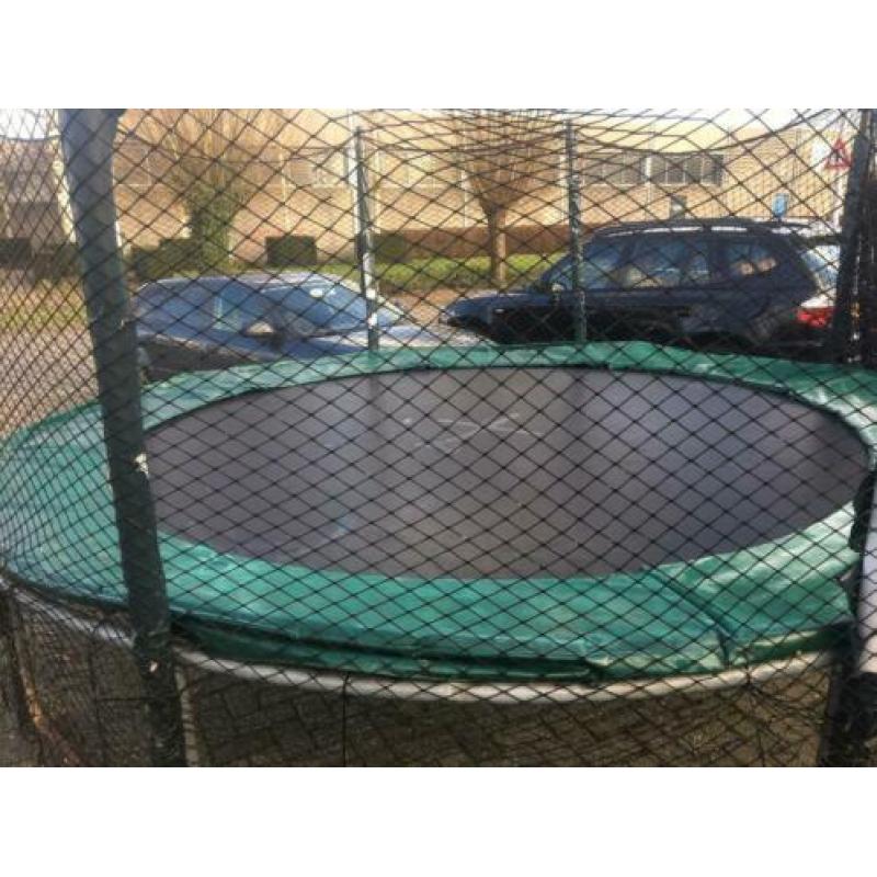 Grote Berg trampoline 360cm