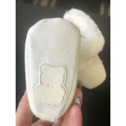Mayoral baby slofjes maat 16 nieuw