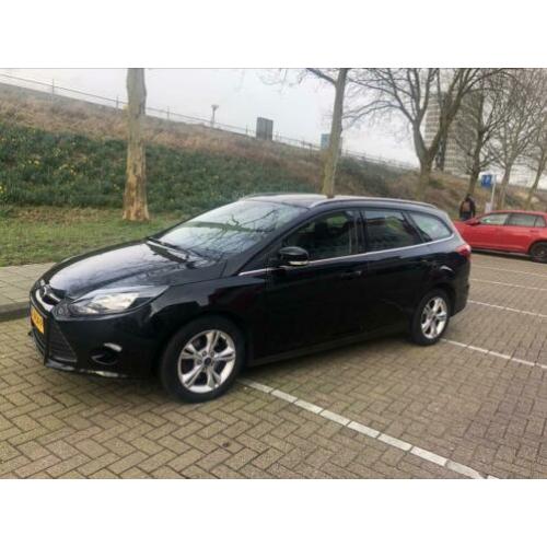 Ford Focus 2.0 Tdci 120KW/160PK Wagon 2012 Zwart/AUT
