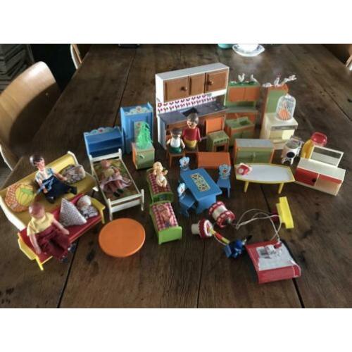 Vintage poppenhuis inboedel toebehoren