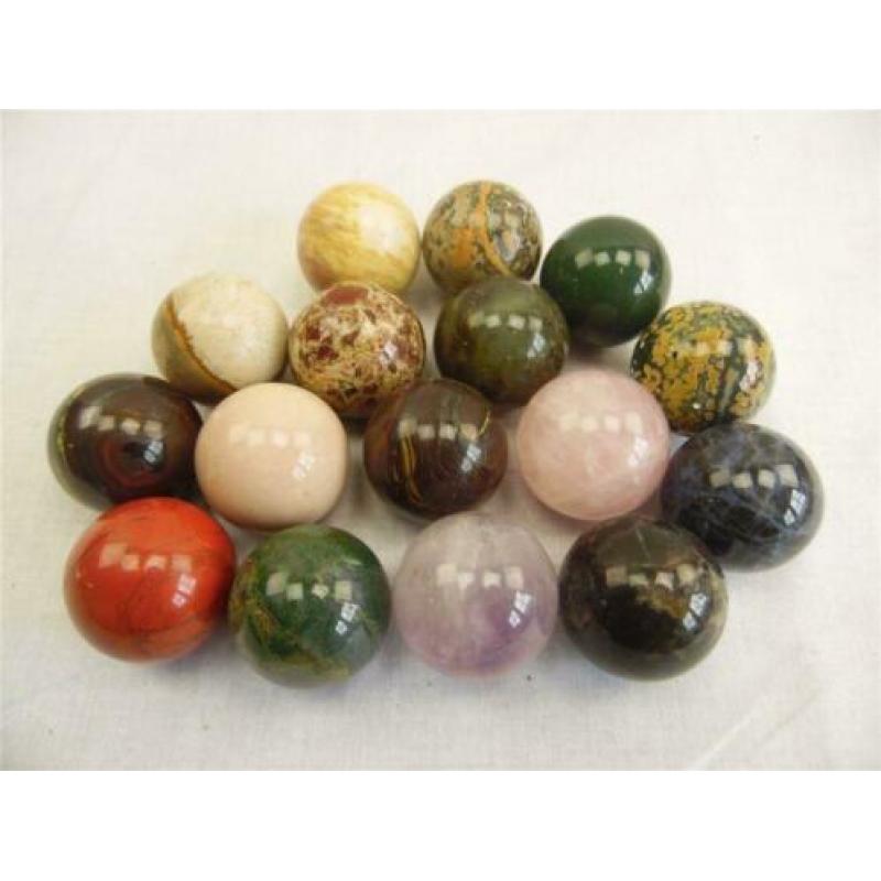 16 minerale bollen 35 mm