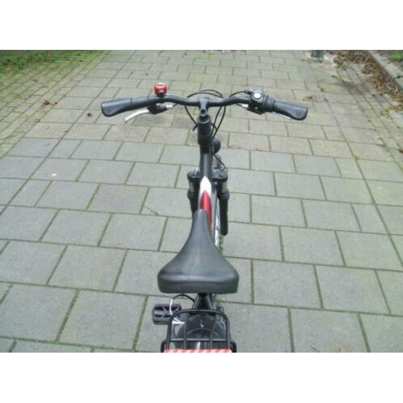 24 inch stoere alpina yabber met 3 nexus versn + vering