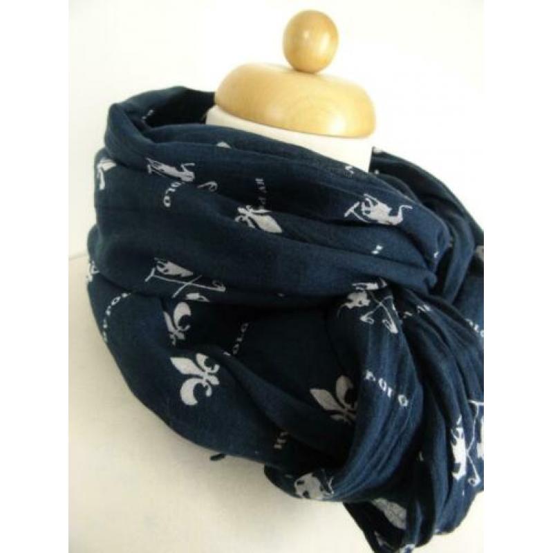 HV POLO donkerblauwe sjaal met logo.