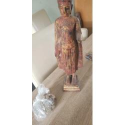 Antieke houten buddha Cambodja2