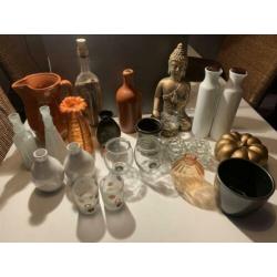 Heel veel woonaccessoires per set €10;