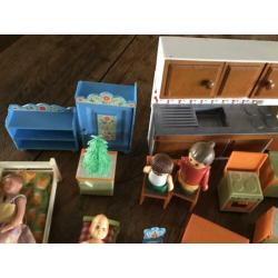 Vintage poppenhuis inboedel toebehoren