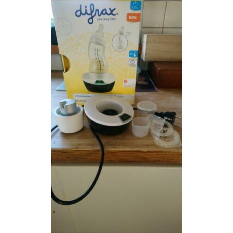 Difrax flessenwarmer met 3 nieuwe flesjes