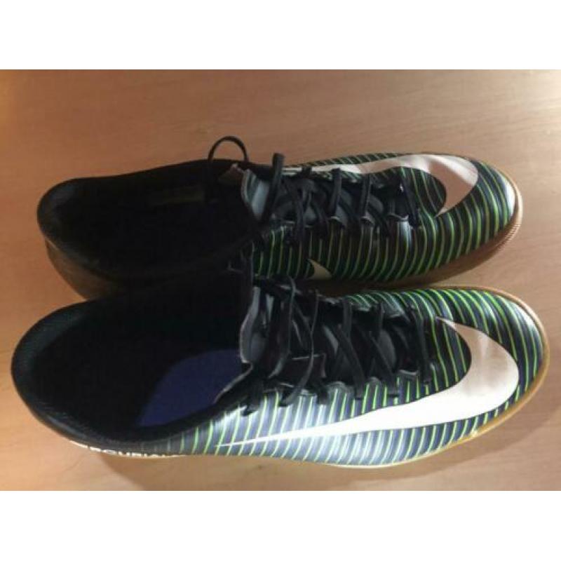 Nike zaalvoetbal schoen