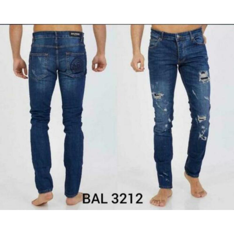 Dsqaured Balmain Armani stone island en D&G jeans