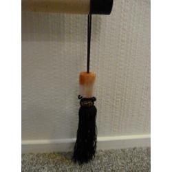 Japanse Scroll gewichten "Fuchin" Jadeite met zijde tassels.
