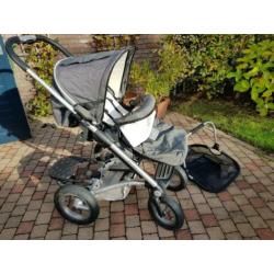 Kinderwagen grijs, merk Mutsy