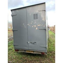 Renault Master 2 paardsvrachtwagentje