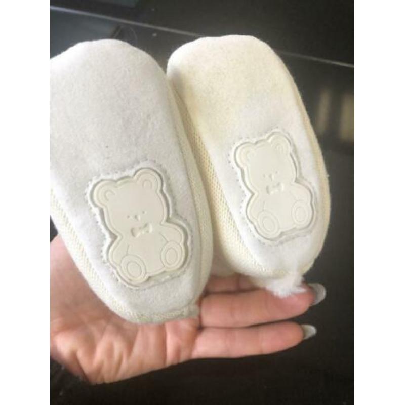 Mayoral baby slofjes maat 16 nieuw