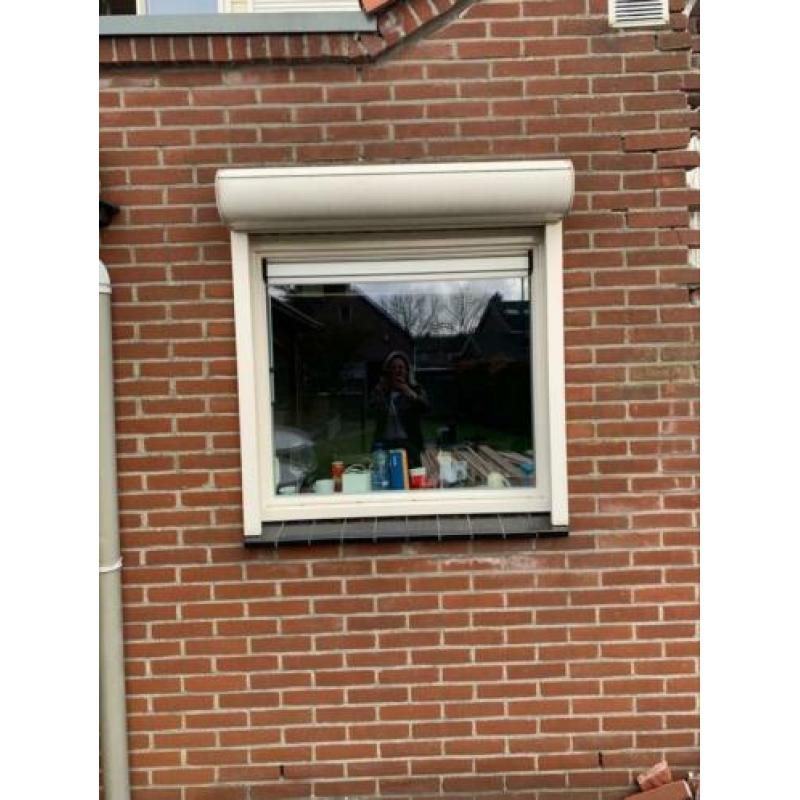 Voordeur en Diverse kozijnen. Zie foto’s