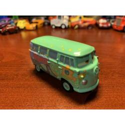 Disney Pixar Cars 1 the movie - Hippie VW Fillmore 1:55