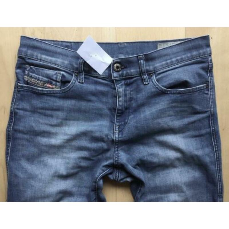 DIESEL DAMES JEANS MET STRETCH maat W28 / L30