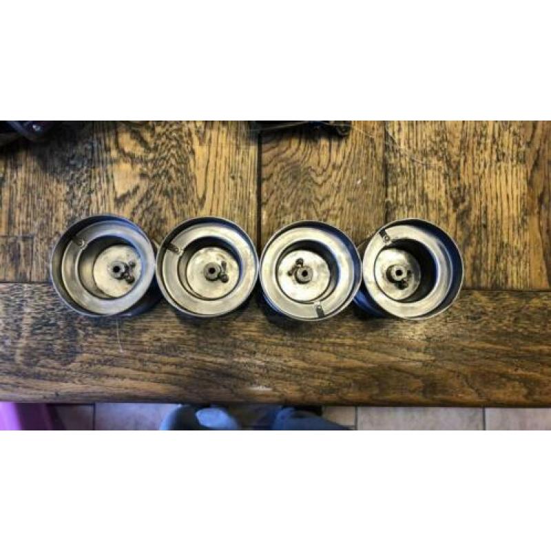 2x Daiwa emcast evo 5500 molen met 4 spoelen