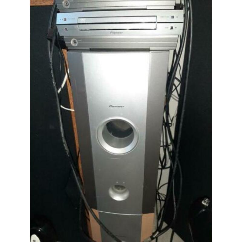 Pioneer home cinema set met subwoofer 4 surroundboxen midden