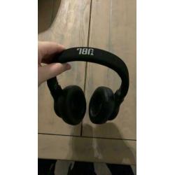 JBL E55BT zwart