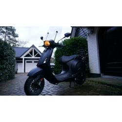 Vespa Sprint 25km I-get 4T 2018 - Mat zwart Full option