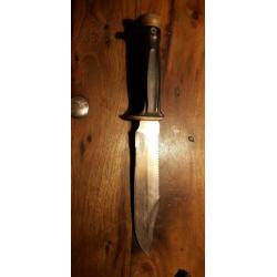Survival rambo mes met holster en slijpsteen