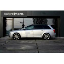 Audi A4 Avant 2.4 MT 2 x S-Line // 19" Speedline // 156.000K