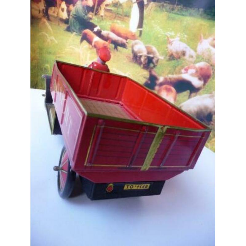 Nieuw blikken vrachtwagen model Fiat afm. 32 x 15 cm.
