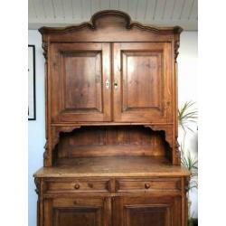Antieke kast