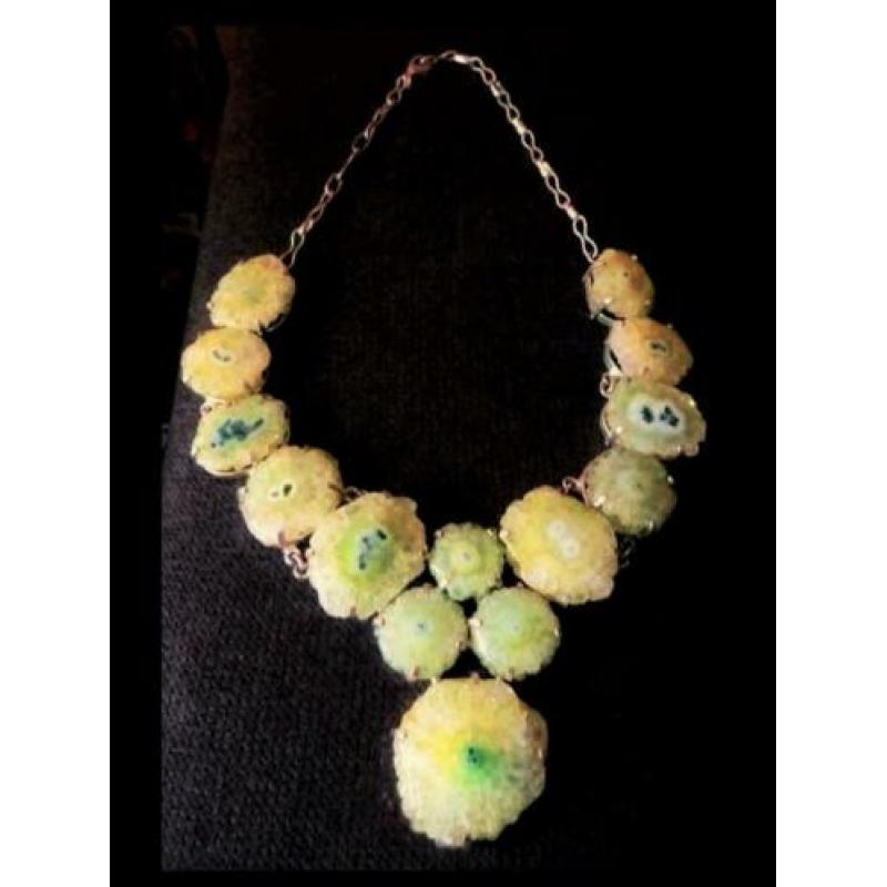 Uniek Massief Zilveren Collier / Lighte Groen Stenen/Fossil?