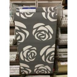 Behang nieuw grijs creme bloemen