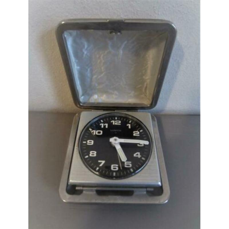 Retro Peter Lumen stalen wekker in leren casing Germany 60'S