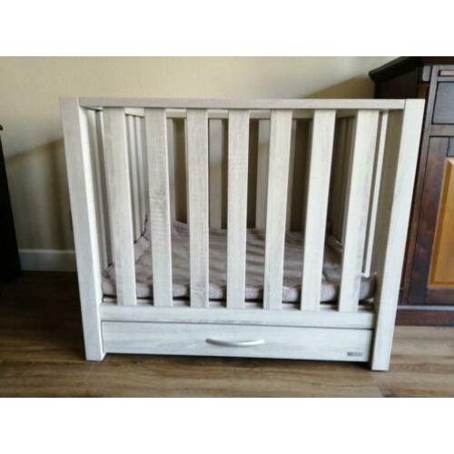 TWF box zgan