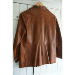 Mooie leren jas, maat 46 cognac kleur