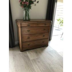 Mooie eikenhouten ladekast