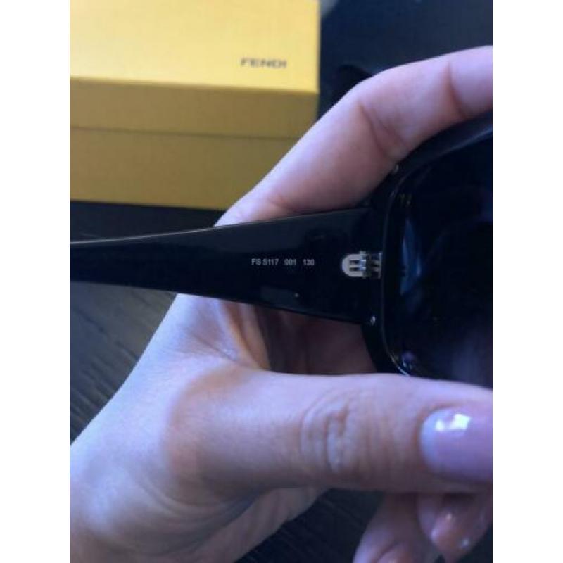 Fendi dames zonnebril nieuw