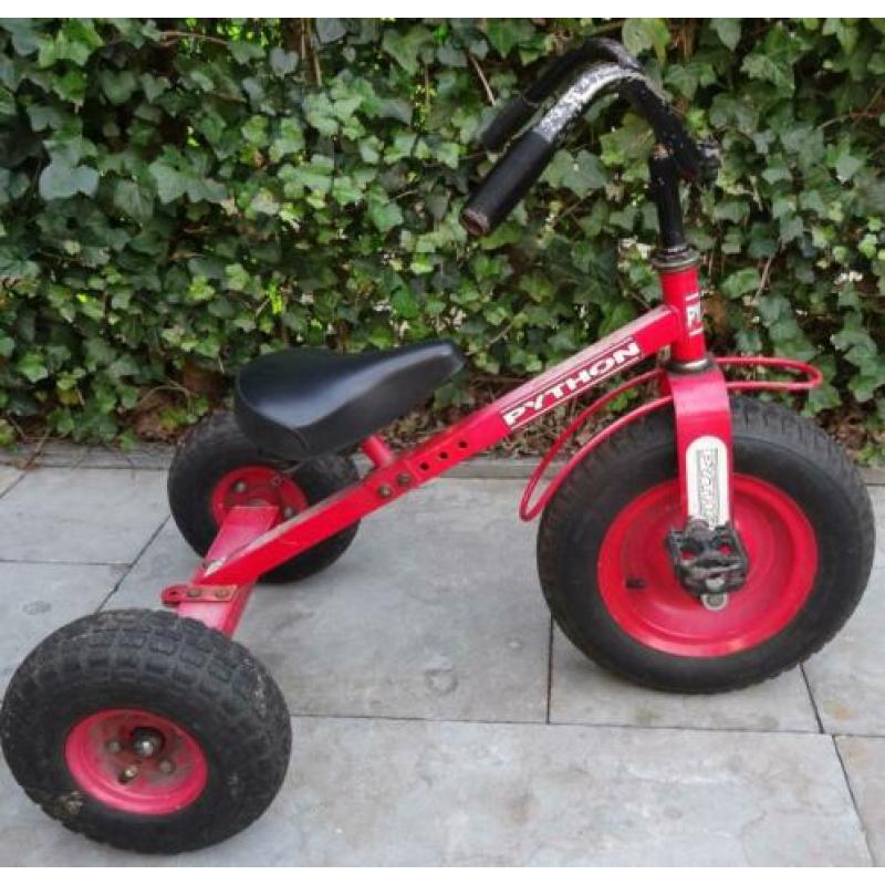 Python driewieler op luchtbanden. Vraagprijs: € 17,50.