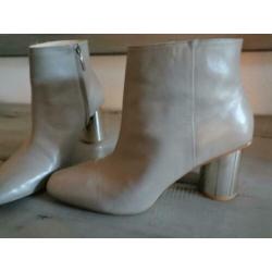 Zara nude laarsjes echt leer 40 ronde blok metallic hak zgan