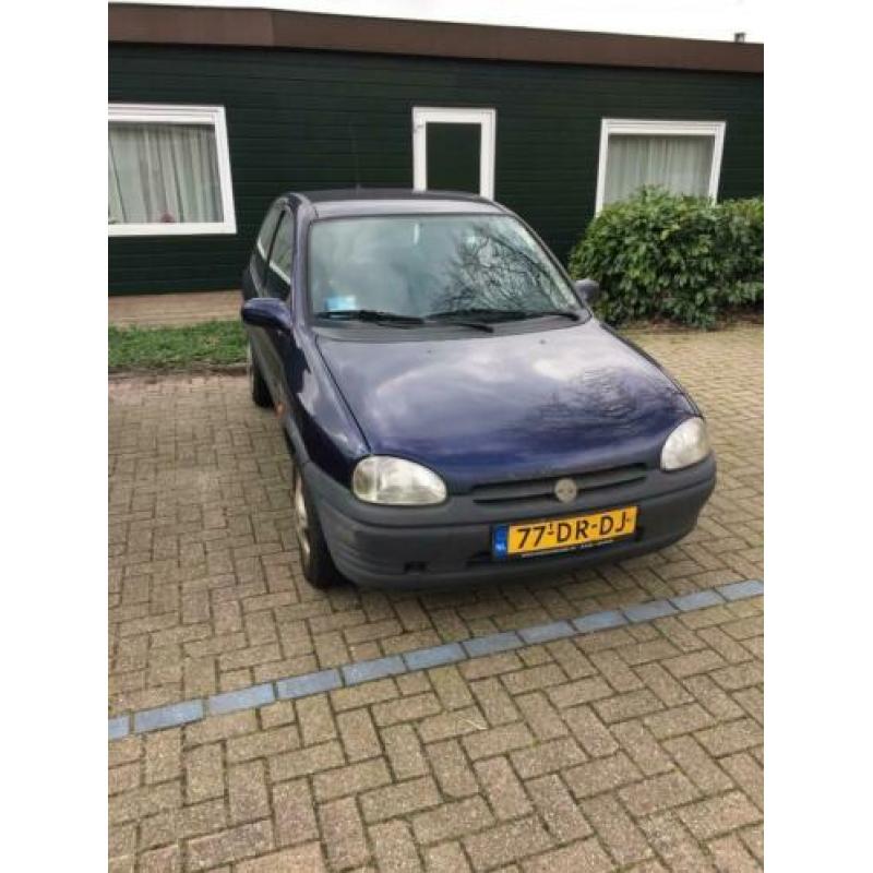 Opel Corsa 1.2 I 16V 3D 1999 Blauw